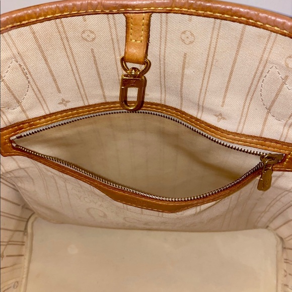 ❌Sold❌Authentic Louis Vuitton Neverfull MM - Picture 8 of 16